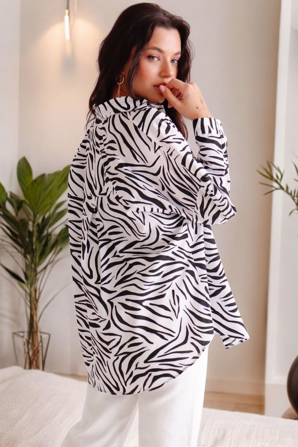 11609 Рубашка удлинённая чёрно-белая - Martichelli фото 14