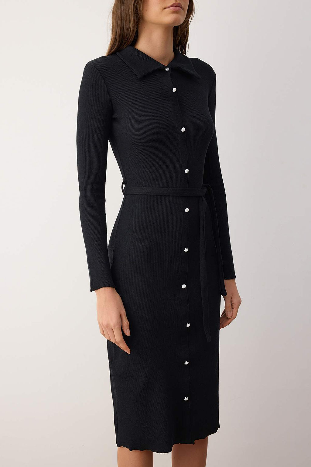 Trendyolmilla Siyah Vucuda Oturan Uzun Kol Polo Yaka Fitilli Dugmeli Esnek Midi Orme Elbise TWOAW23EL00115 фото 3