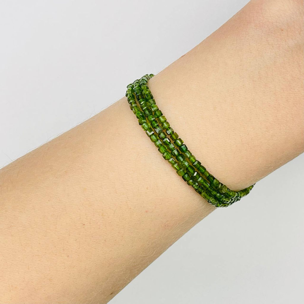 Бусины для украшений из Хромдиопсида 40 см