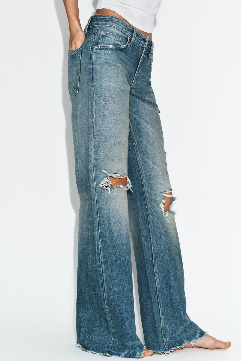 JEANS TRF FLARE ROTOS TIRO MEDIO / Azul - Zara фото 3