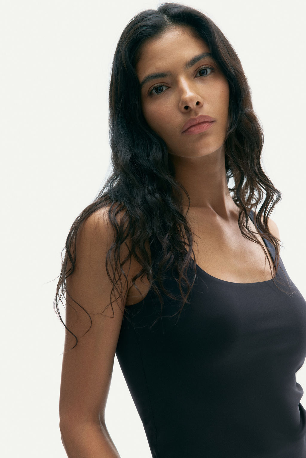 Top sin mangas en microfibra - H&m фото 5