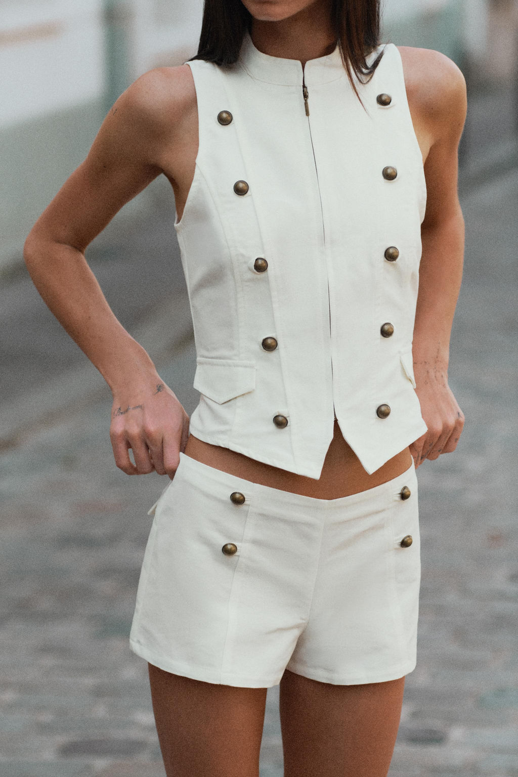 SHORTS MINI BOTONES / Blanco roto - Zara фото 2