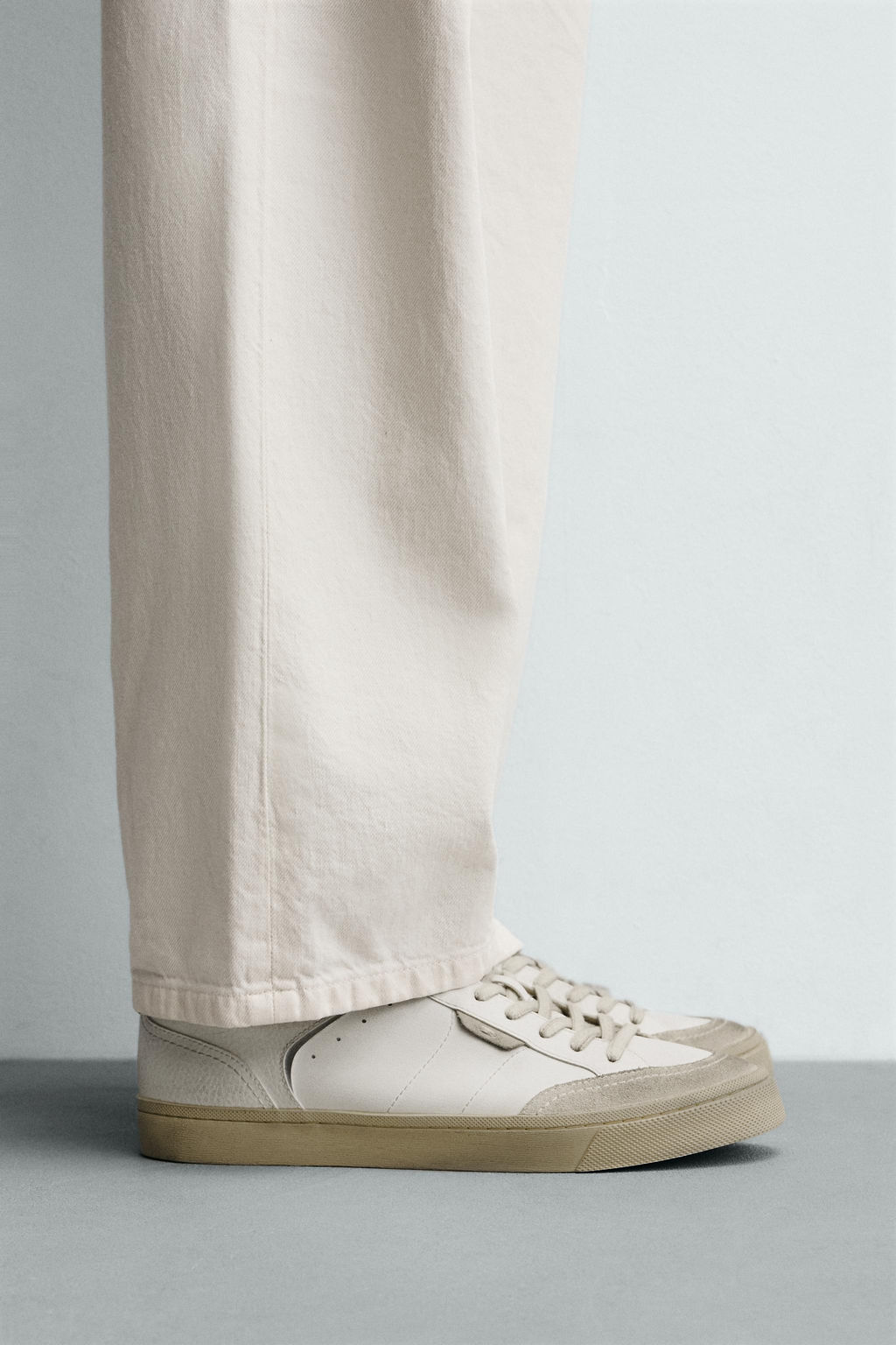 ZAPATILLA SUELA CONTRASTE / Blanco