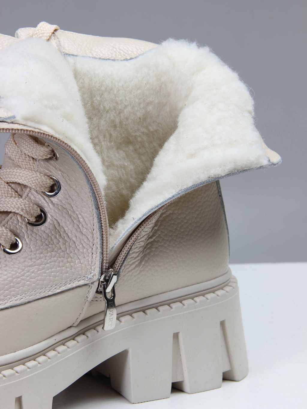 Ботинки 346.чанкиbe. Бежевый макс/Байка