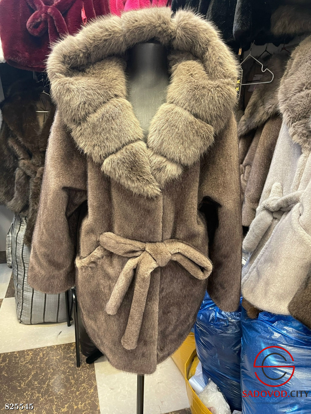 Шуба женская из искусственного меха