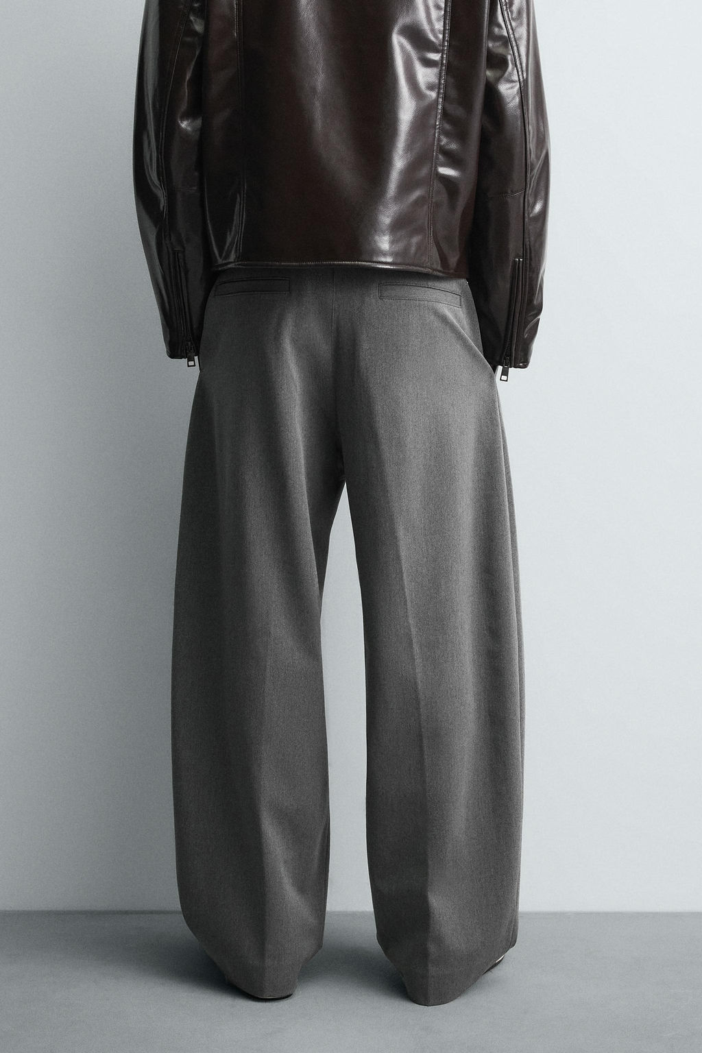 PANTAL?N BALLOON PLIEGUES CINTUR?N / Gris - Zara фото 3