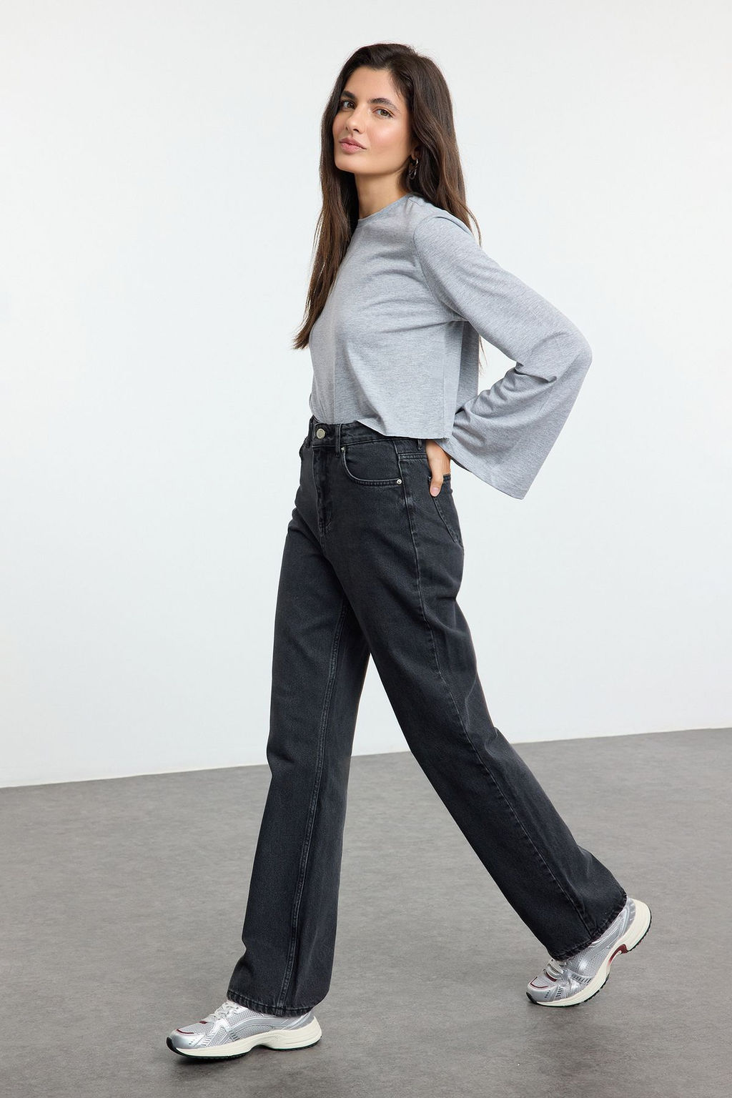 Siyah Yuksek Bel Uzun Straight Jeans TWOAW23JE00111 - Trendyolmilla фото 2