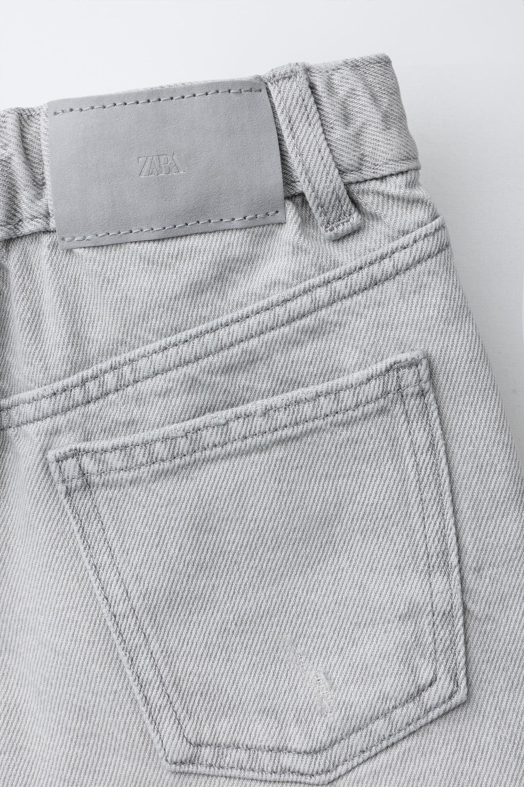 BERMUDA DENIM ROTOS / Gris - Zara фото 4