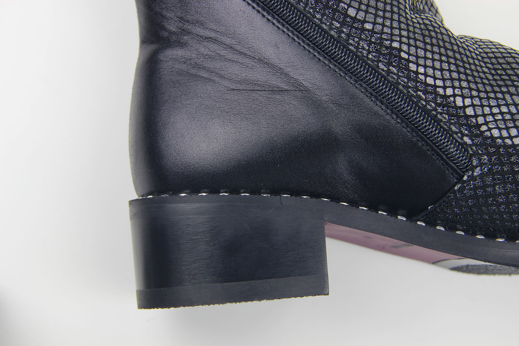 Ботинки 233.vena.black-eng R