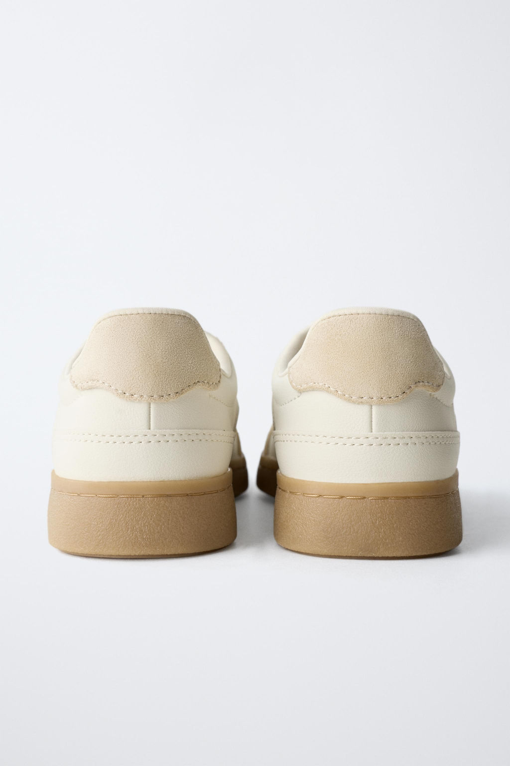 SNEAKERS WITH HEART CHARM DETAIL - Zara фото 6