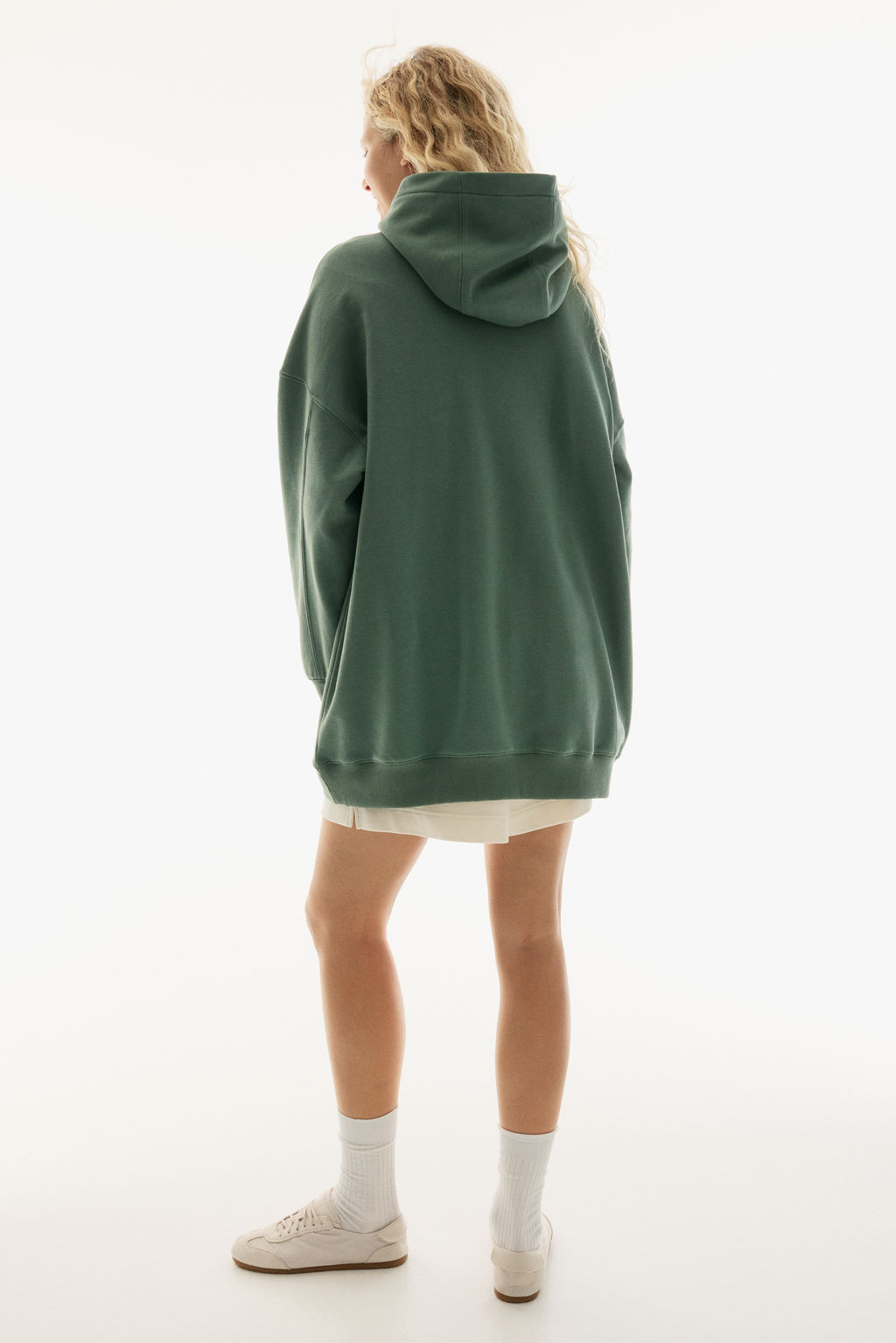 Vestido oversize con capucha - H&m фото 5
