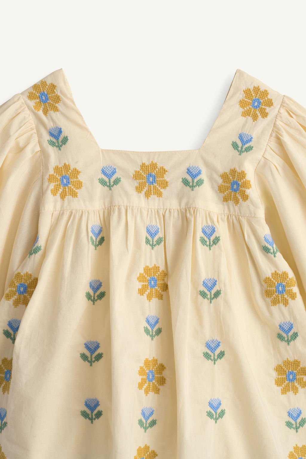 BLUSA BORDADOS FLORES PUNTO DE CRUZ LIMITED EDITION / Crema - Zara фото 7