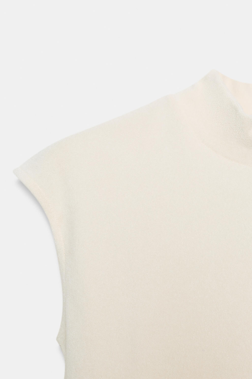 TOP SOFT CUELLO ALTO / Blanco roto - Zara фото 8