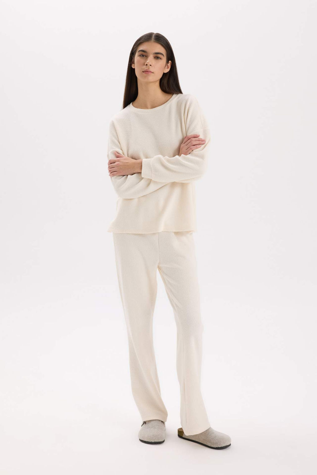 Fall in Love Pijama Tak?m? Regular Fit Basic Duz Uzun Kollu Ust Genis Bol Paca Alt - Defacto фото 2