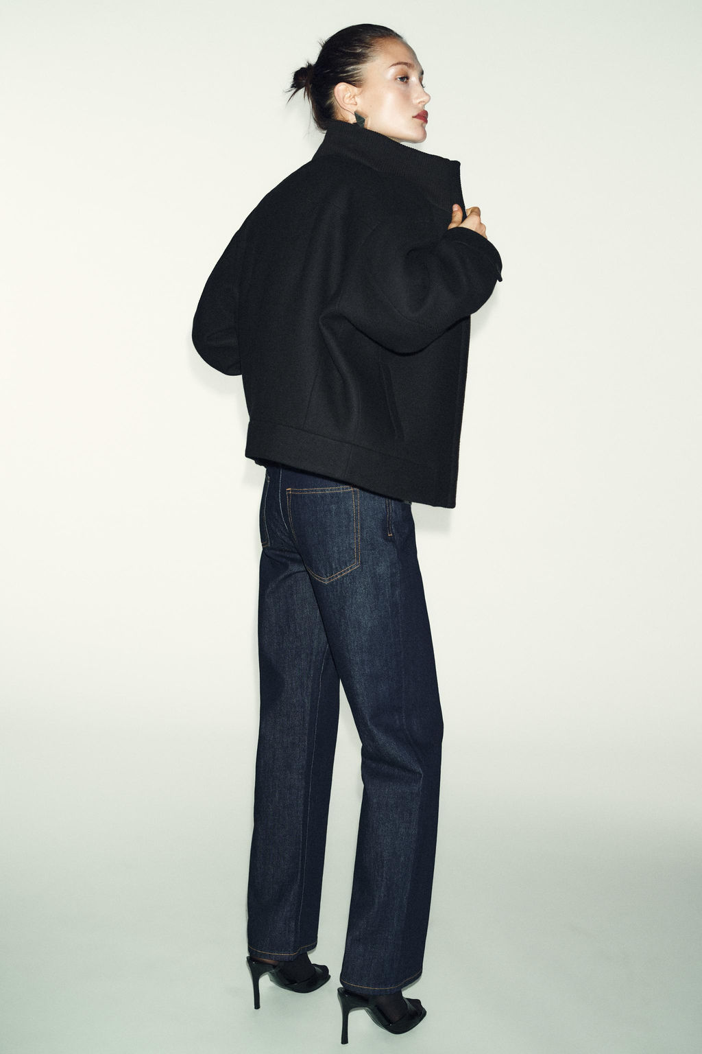 WOOL BLEND HIGH NECK SHORT COAT - Zara фото 7