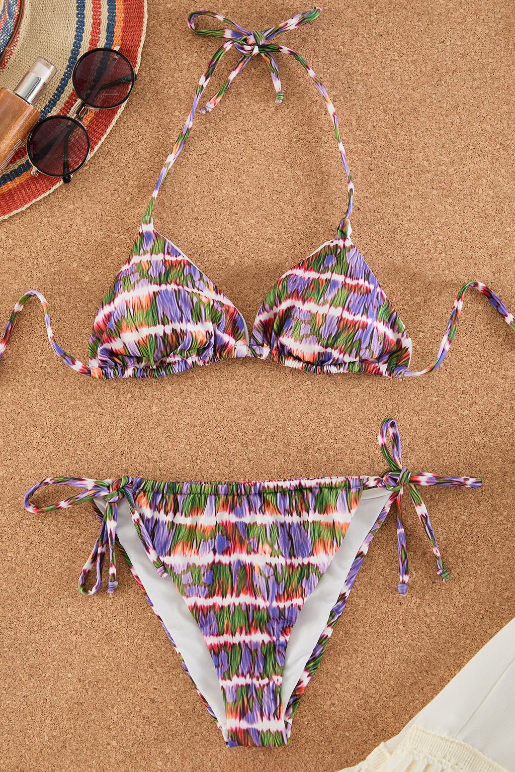 TRENDYOLMILLA Soyut Desenli Ucgen Aksesuarl? Regular Bikini Tak?m? TBESS25BT00001 фото 5