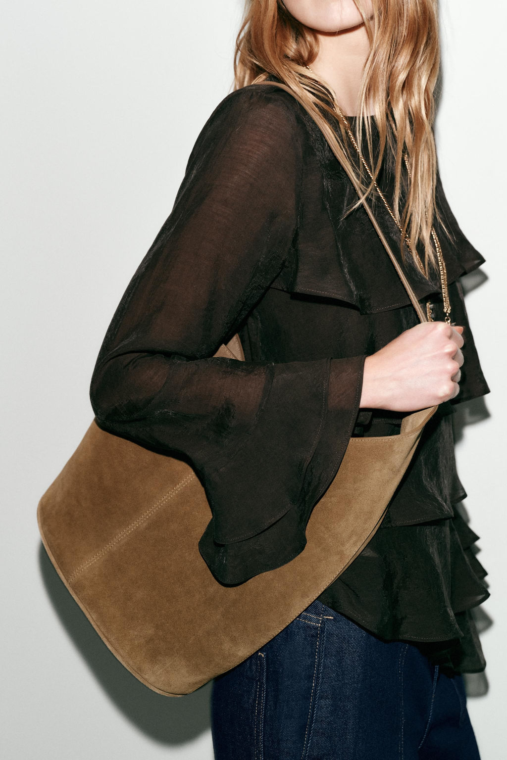 ASYMMETRIC LEATHER BUCKET BAG - Zara фото 2