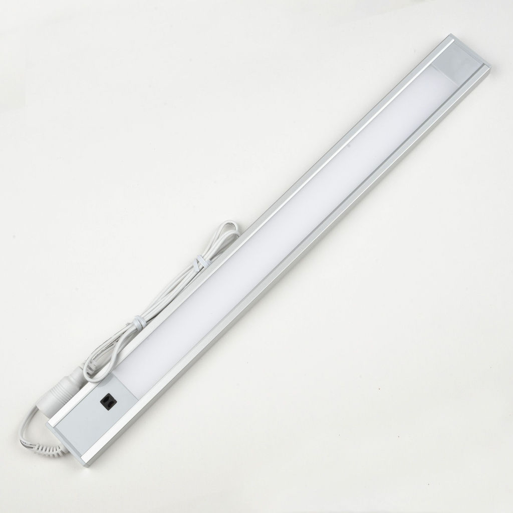 ULI-F40-5W/4200K SENSOR IP20 SILVER Светильник линейный светодиодный ультратонкий, с бесконтактным выключателем. 300Х30х8мм. 210Lm. Серебристый. ТМ Uniel