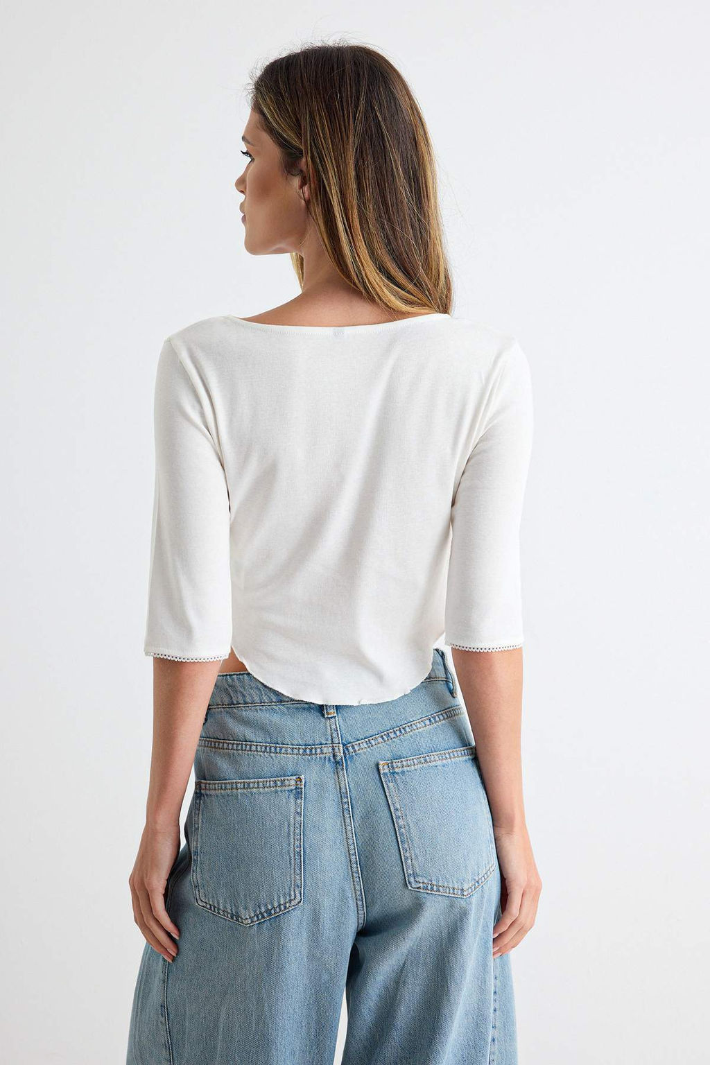 Ekru %100 Pamuk Truvakar Kol Bisiklet Yaka Crop Kol Ucu Detayl_ _rme T-Shirt TWOAW27TS00042 - Trendyolmilla фото 4