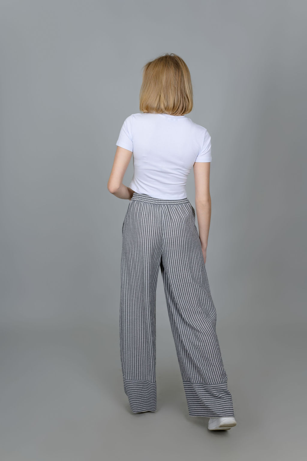 Брюки-палаццо из мягкой вискозы с эффектом крэш - Новый лен фото 8