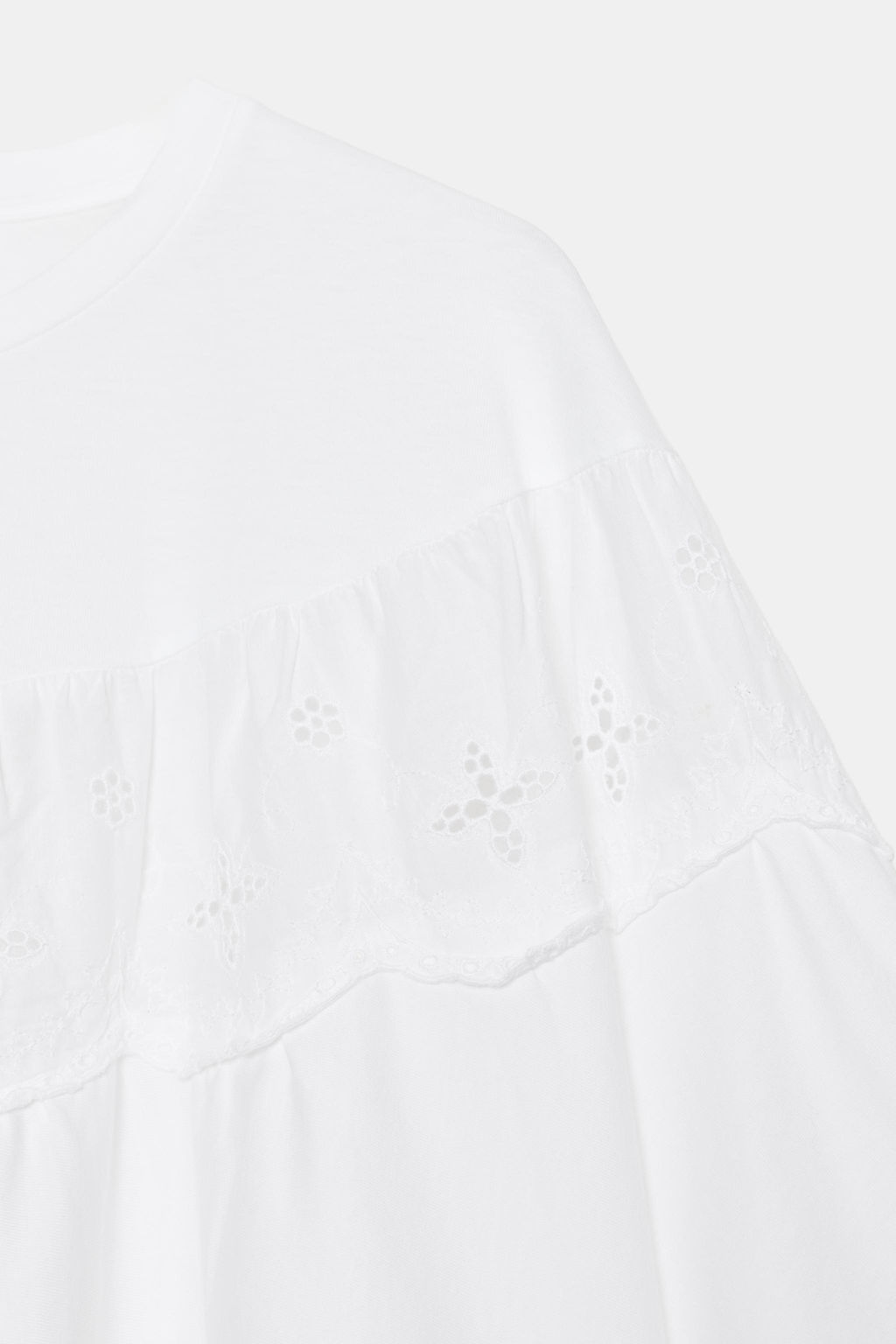 TOP CAPA BORDADOS / Blanco