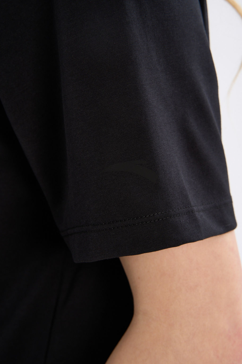 Футболка Черный