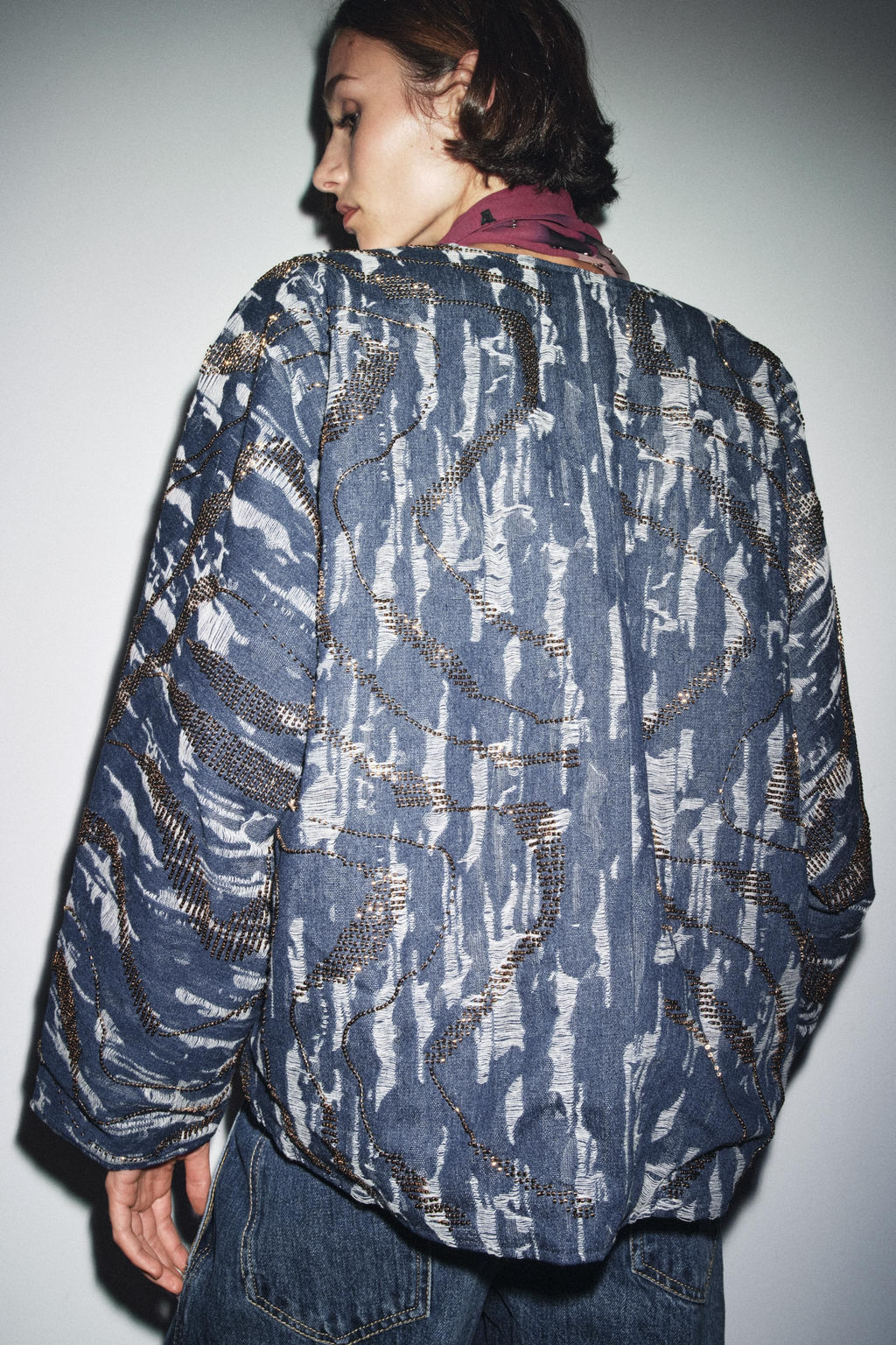 BEADED DENIM-EFFECT QUILTED KIMONO - Zara фото 4