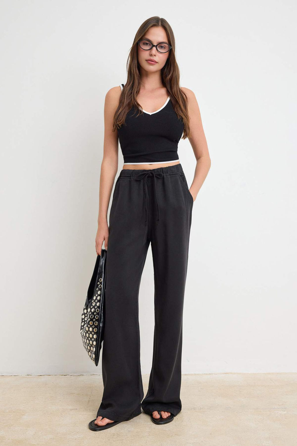 Bej More Sustainable %100 Tencel Beli Lastikli Yuksek Bel Jeans TWOSS24JE00203 - Trendyolmilla фото 39