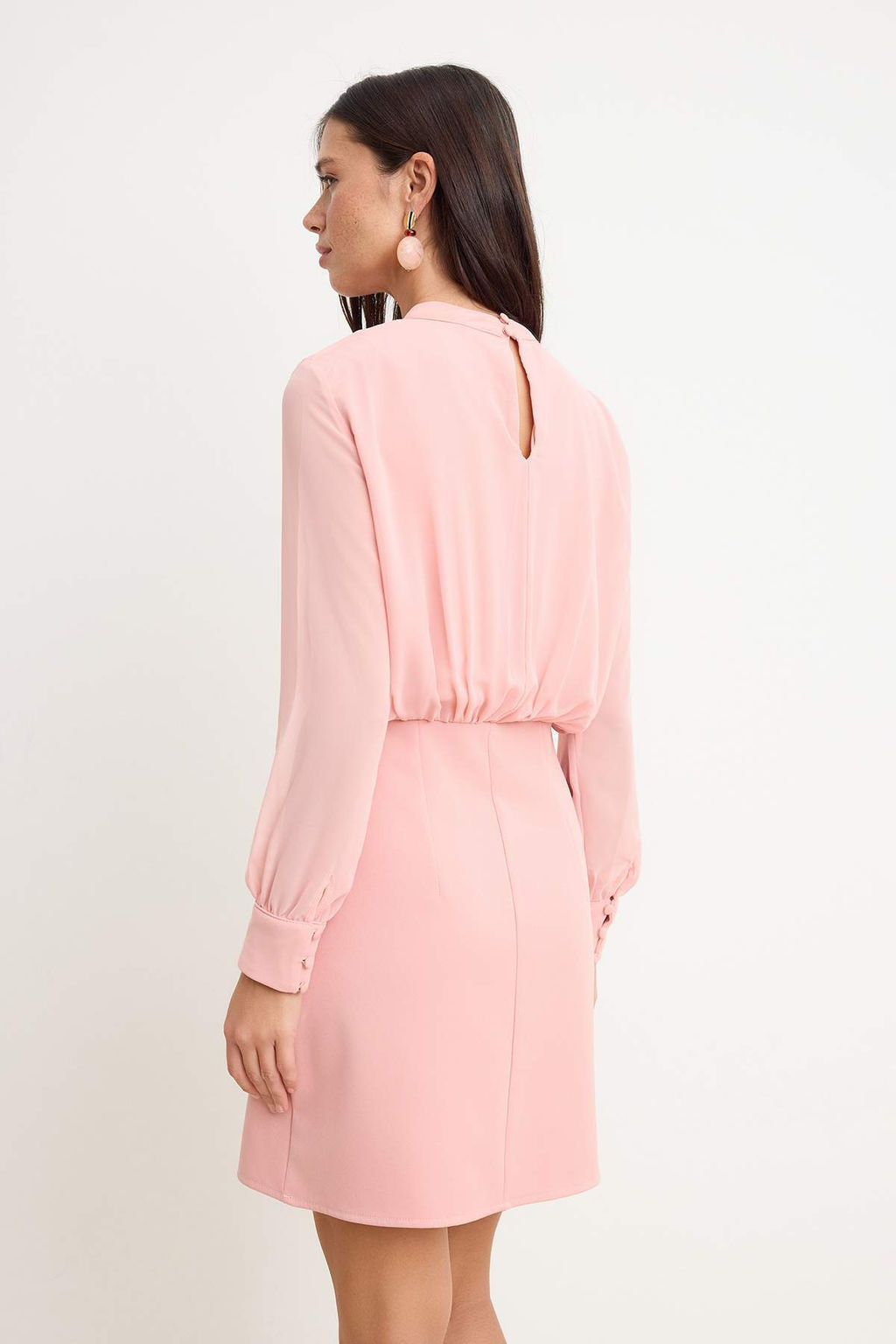 TRENDYOLMILLA Siyah A Kesim Dik Yaka Astarl? Sifon Mini Dokuma Elbise TWOAW24EL00296  фото 15