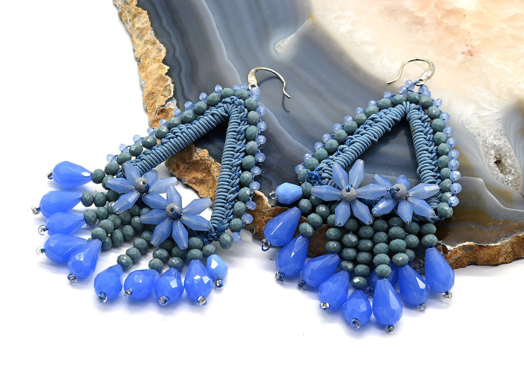 Серьги ручной работы с цирконами в оплетении цв.голубой