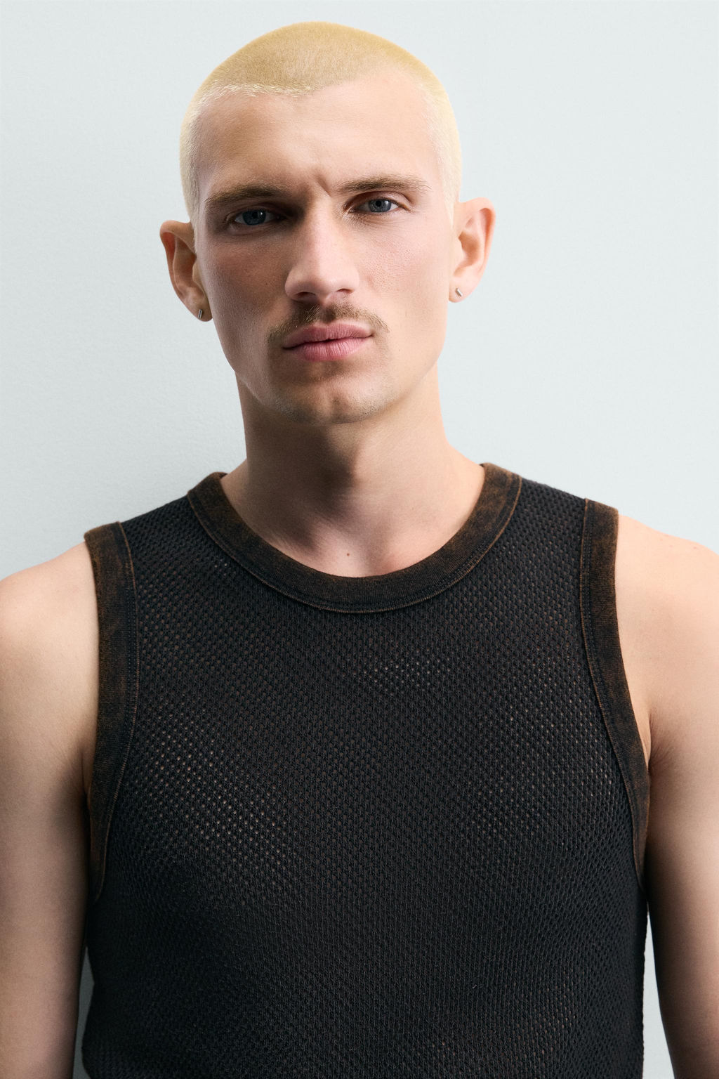 CAMISETA TANK ESTRUCTURA CALADOS / Tostado - Zara фото 5