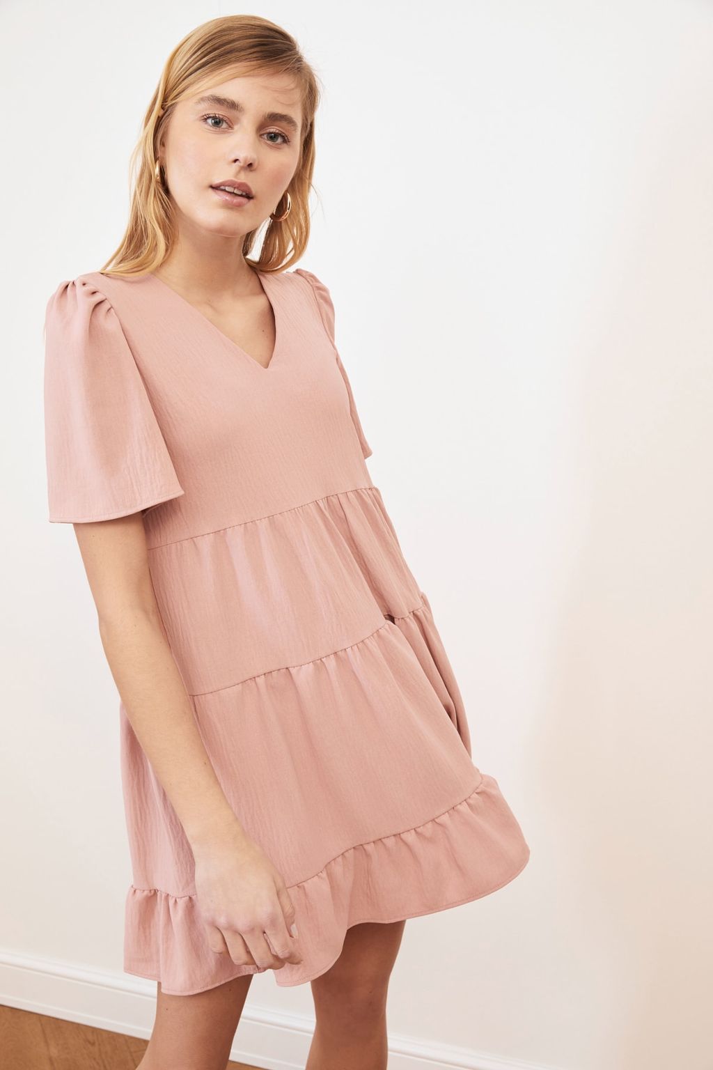 TRENDYOLMILLA Siyah Genis Kesim Mini Dokuma Elbise TWOSS20EL0400  фото 22