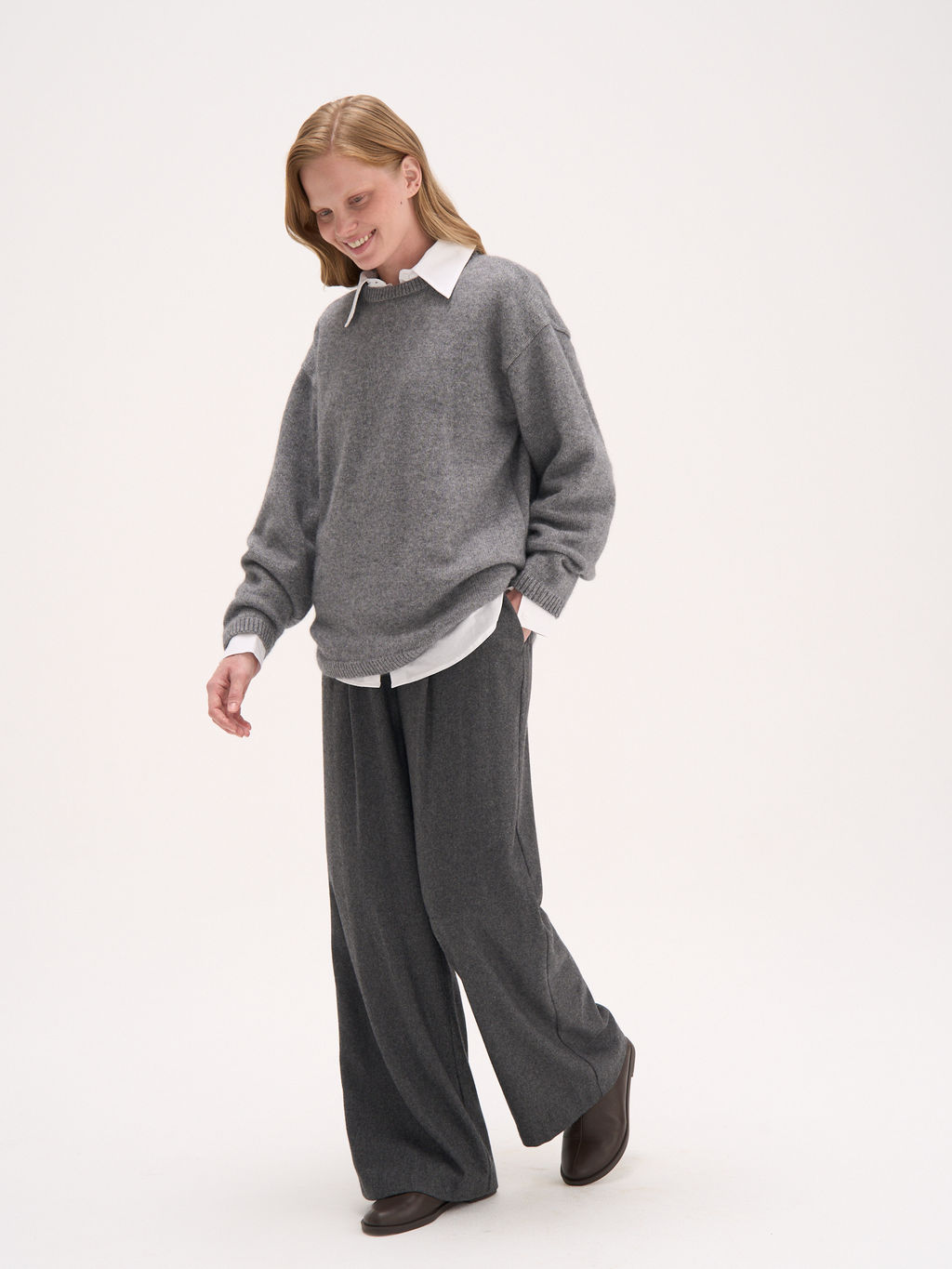 Брюки из смесовой шерсти "Графит" женские