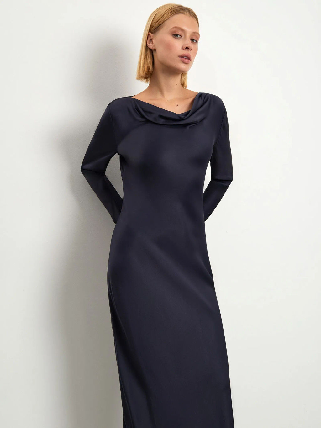 Платье приталенного кроя - Emka фото 3