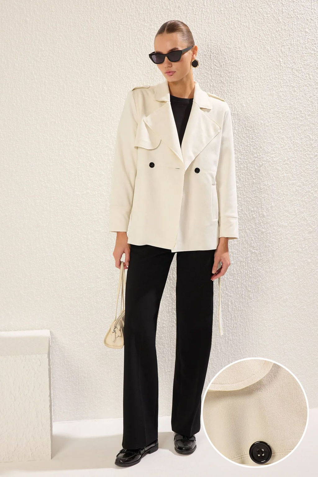 Trendyolmilla Ekru Kruvaze Suet Oversize Midi Trenckot TWOSS25TR00001