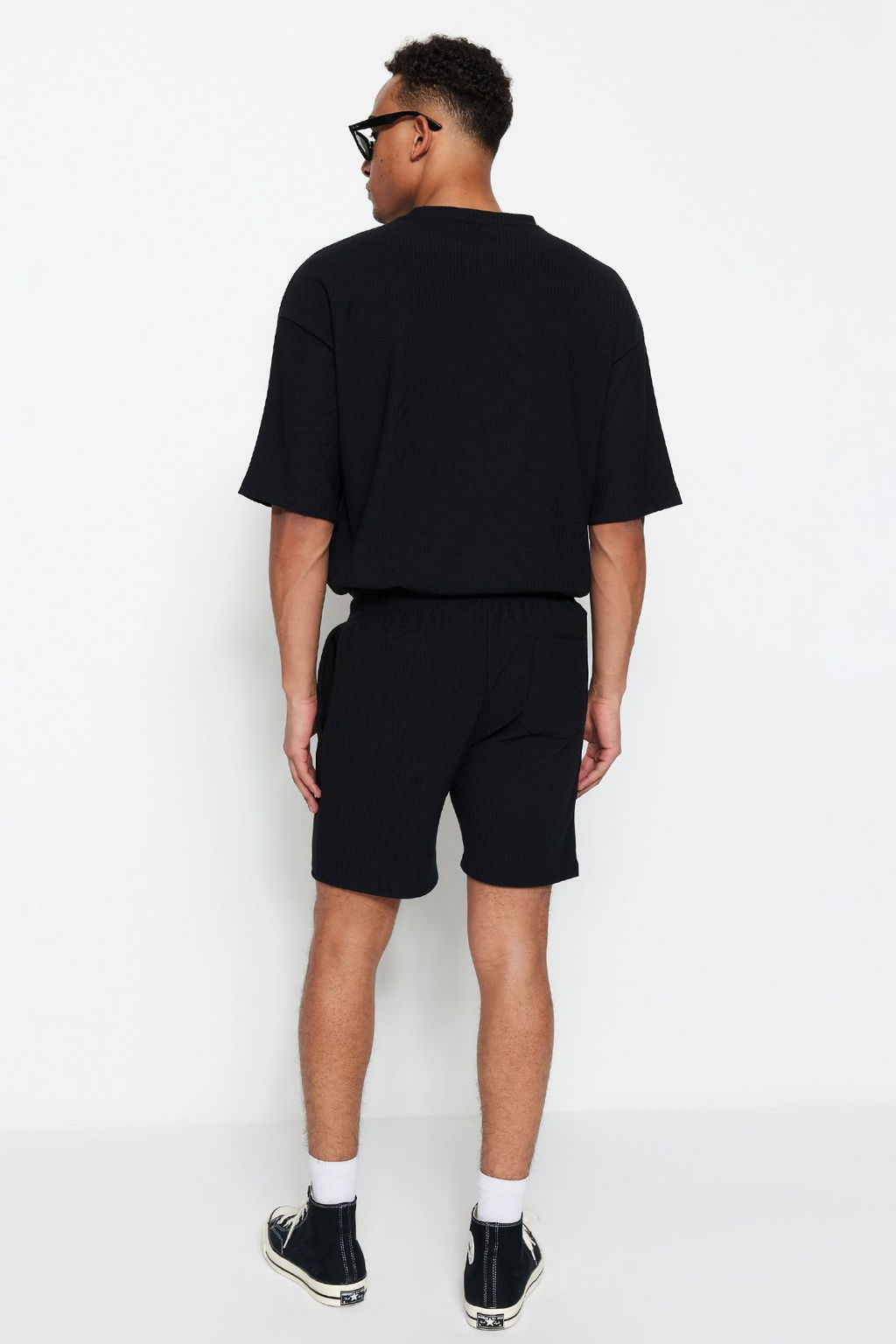 TRENDYOL MAN Basic Fume Regular/Normal Kesim Orta Boy Bagc?kl? Dokulu K?r?smaz Ottoman Sort TMNSS23SR00039 - Trendyolmilla фото 30