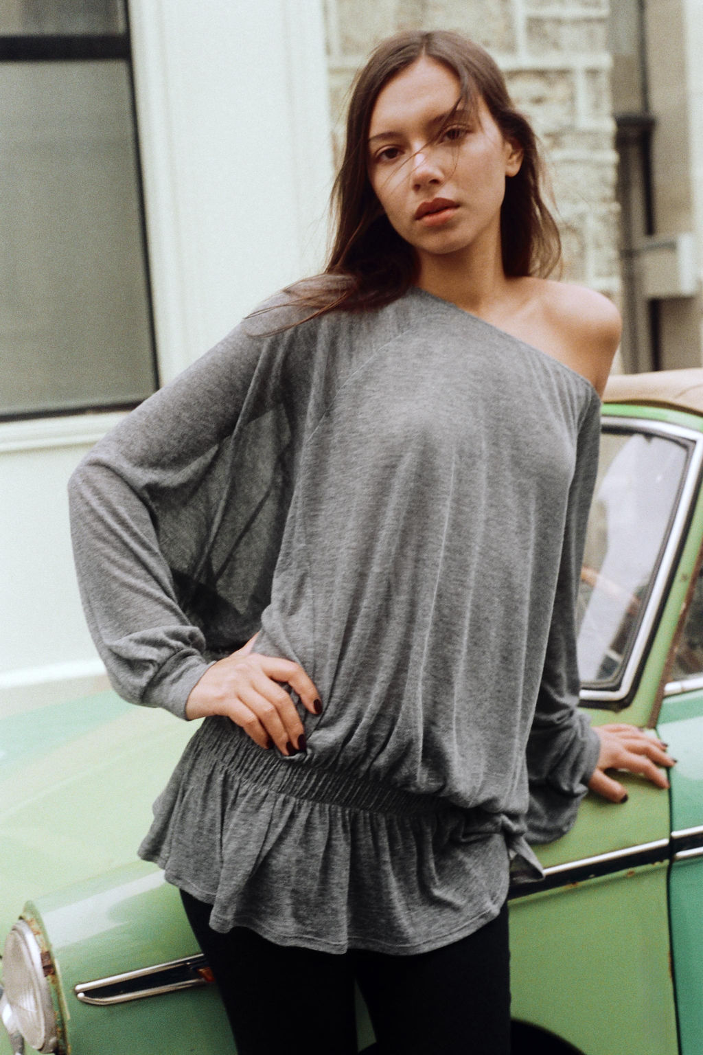 TOP MANGA MURCI?LAGO VOLANTE / Gris vigor? - Zara фото 2