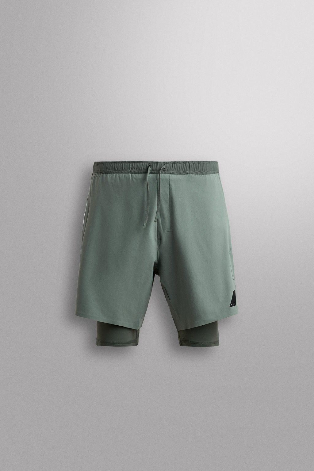 PANTALONES CORTOS ENTRENAMIENTO 2 EN 1 B?SICOS / verde lavado