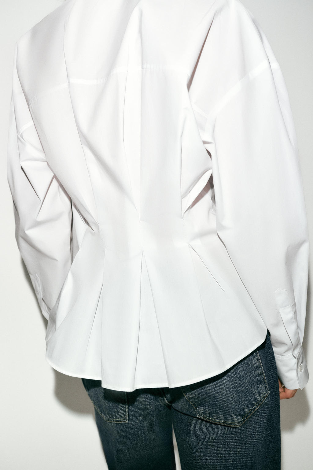 CAMISA POPEL?N PINZAS ESPALDA / Blanco - Zara фото 6