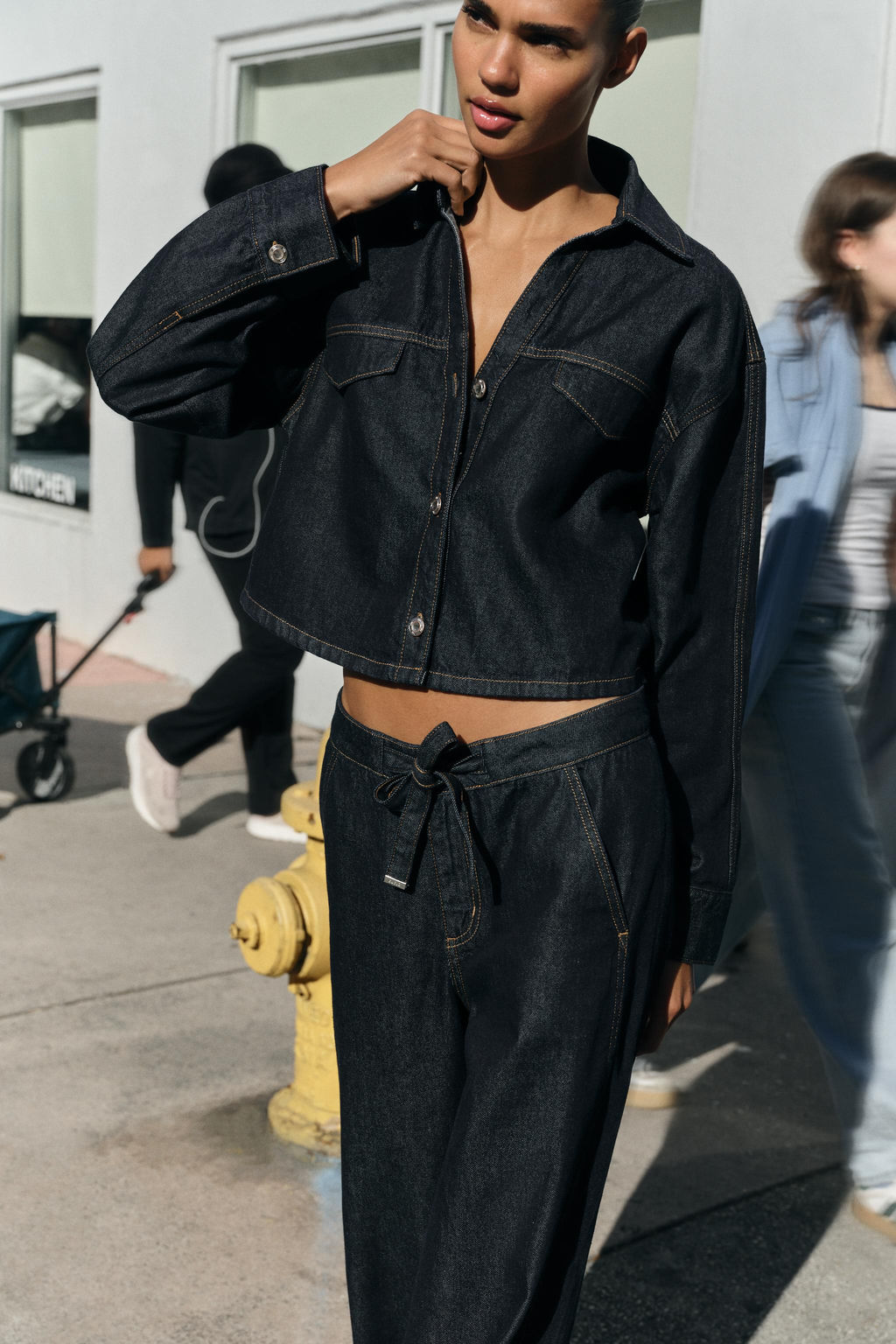 Z1975 HIGH-WAIST JOGGER WIDE-LEG JEANS - Zara фото 12