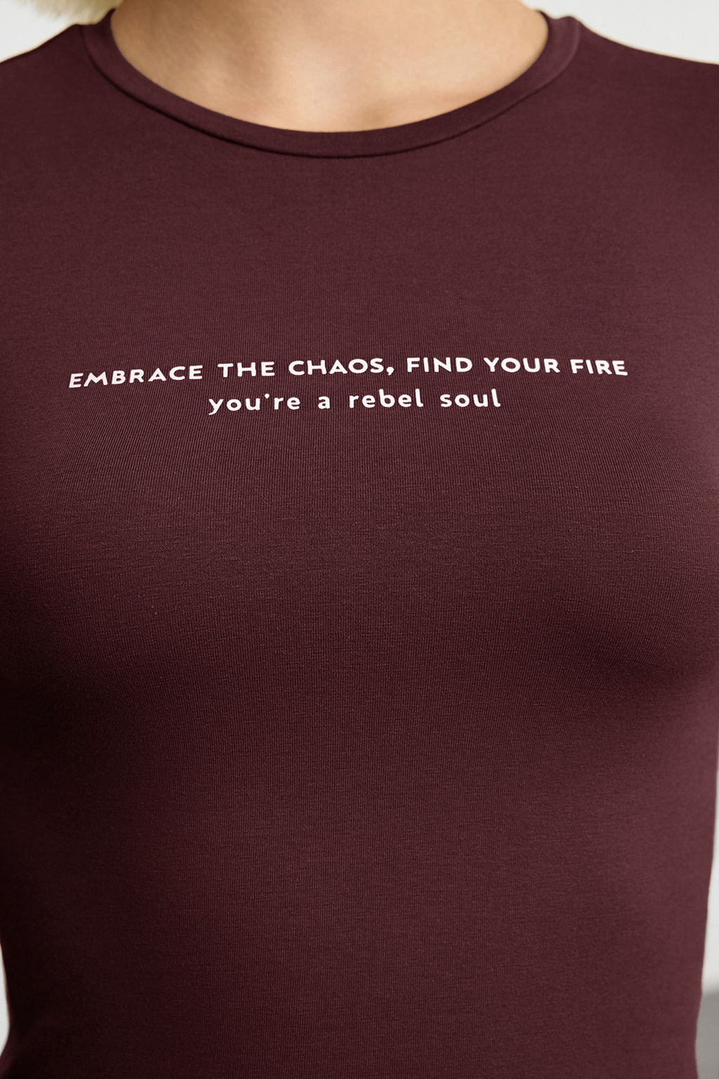 Bordo Slogan Bask?l? Vucuda Oturan Crop Esnek Orme Bluz TWOAW25BZ00148