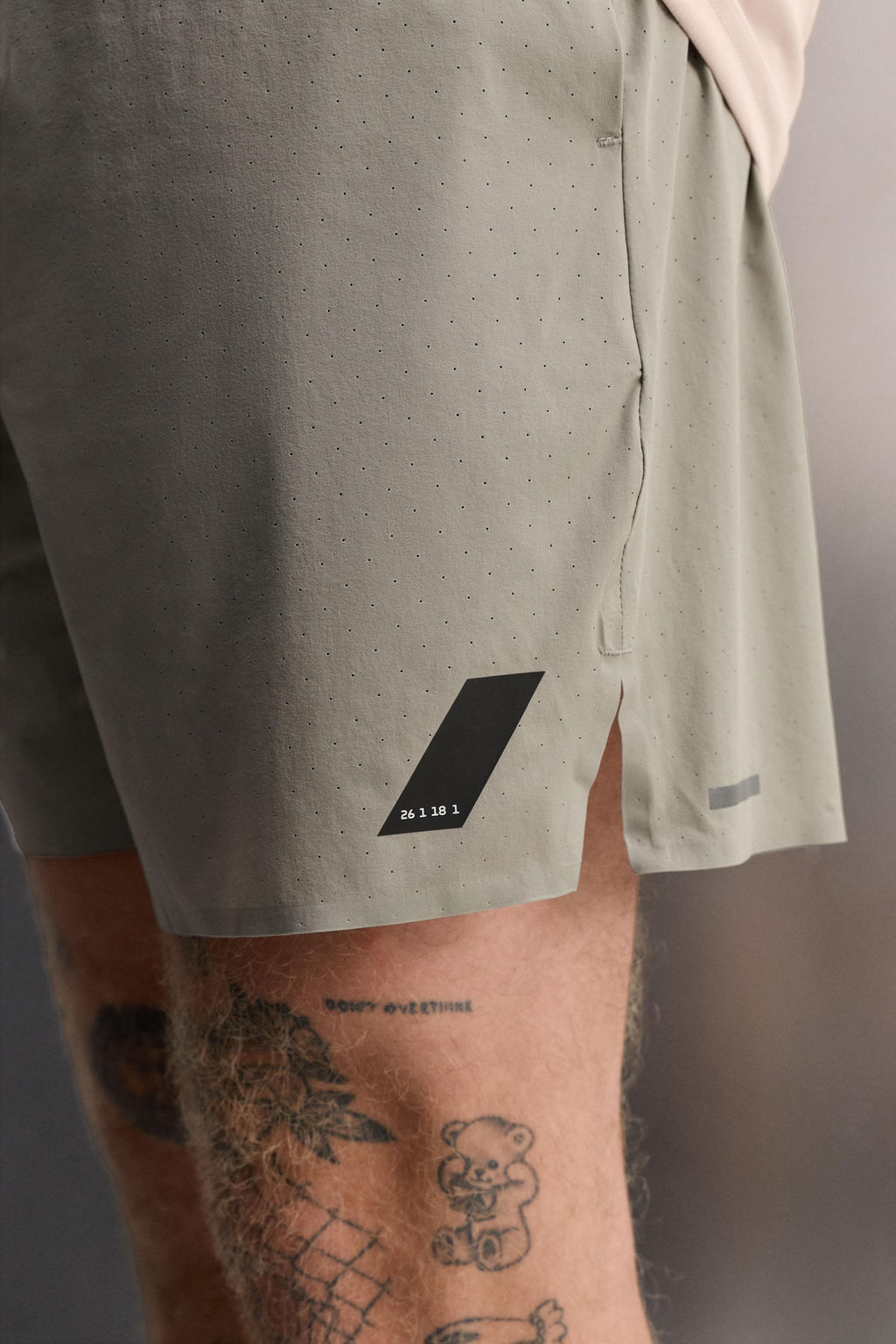 LIGHTWEIGHT PERFORATED SHORTS - Zara фото 5