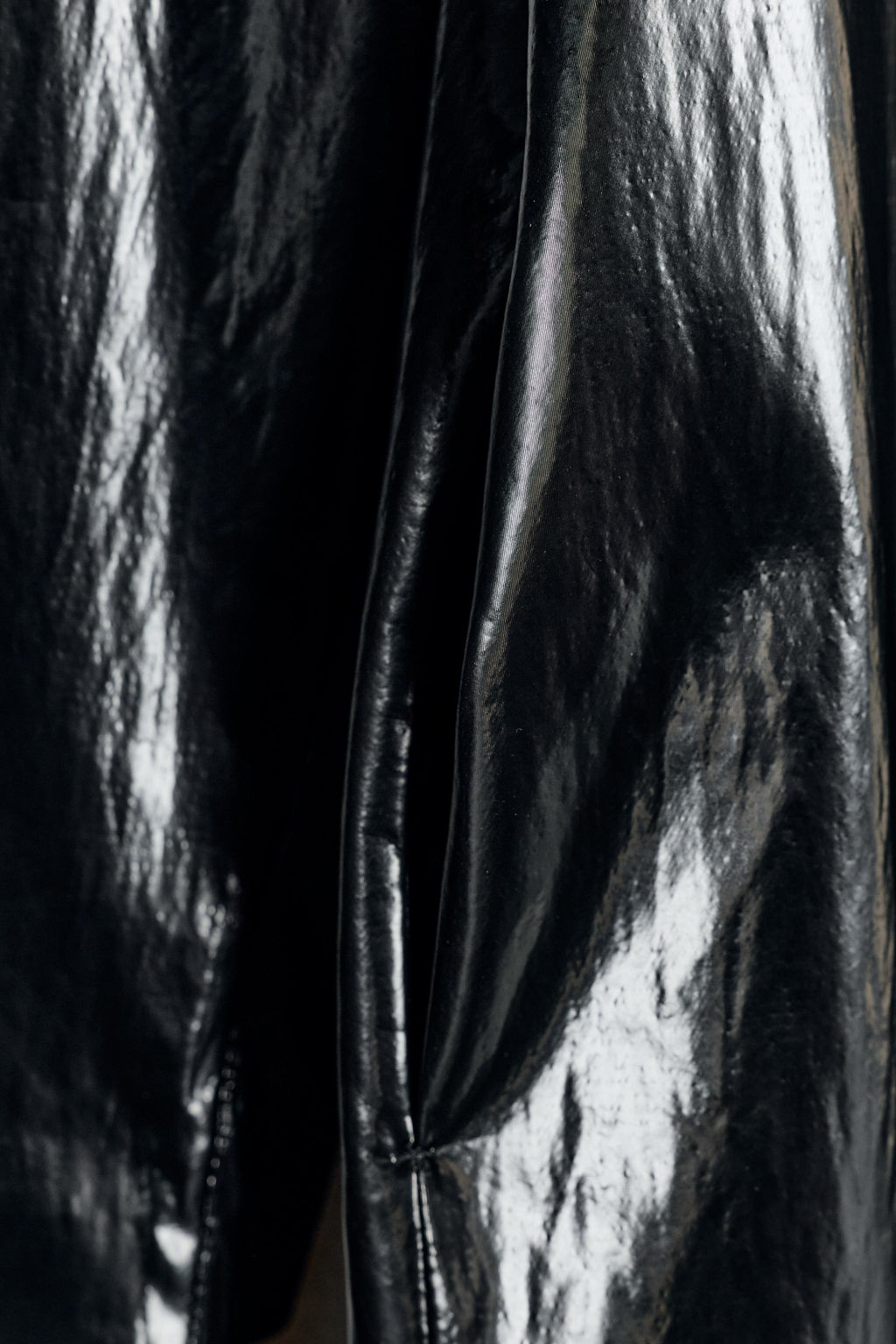 ZW COLLECTION LIMITED EDITION SHINY TRENCH COAT WITH CONTRAST COLLAR