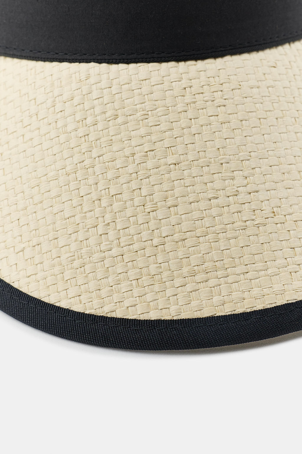 VISOR TIRA CONTRASTE / Beige claro - Zara фото 2