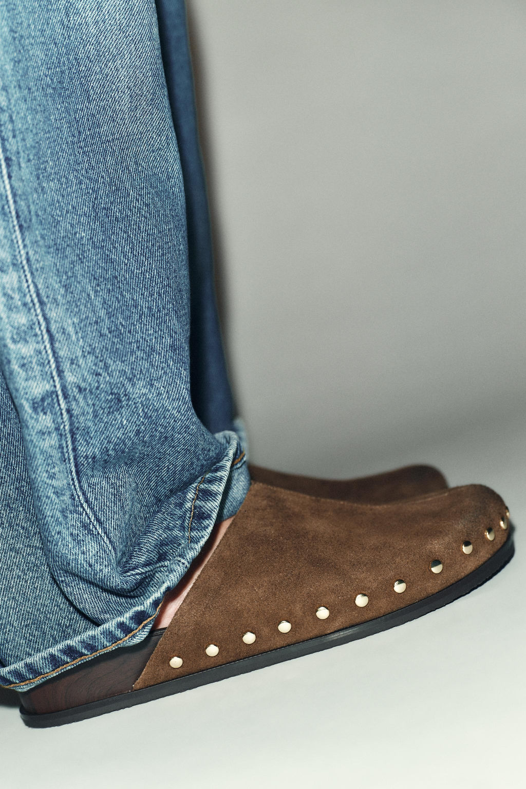 LEATHER CLOGS WITH STUDS - Zara фото 9