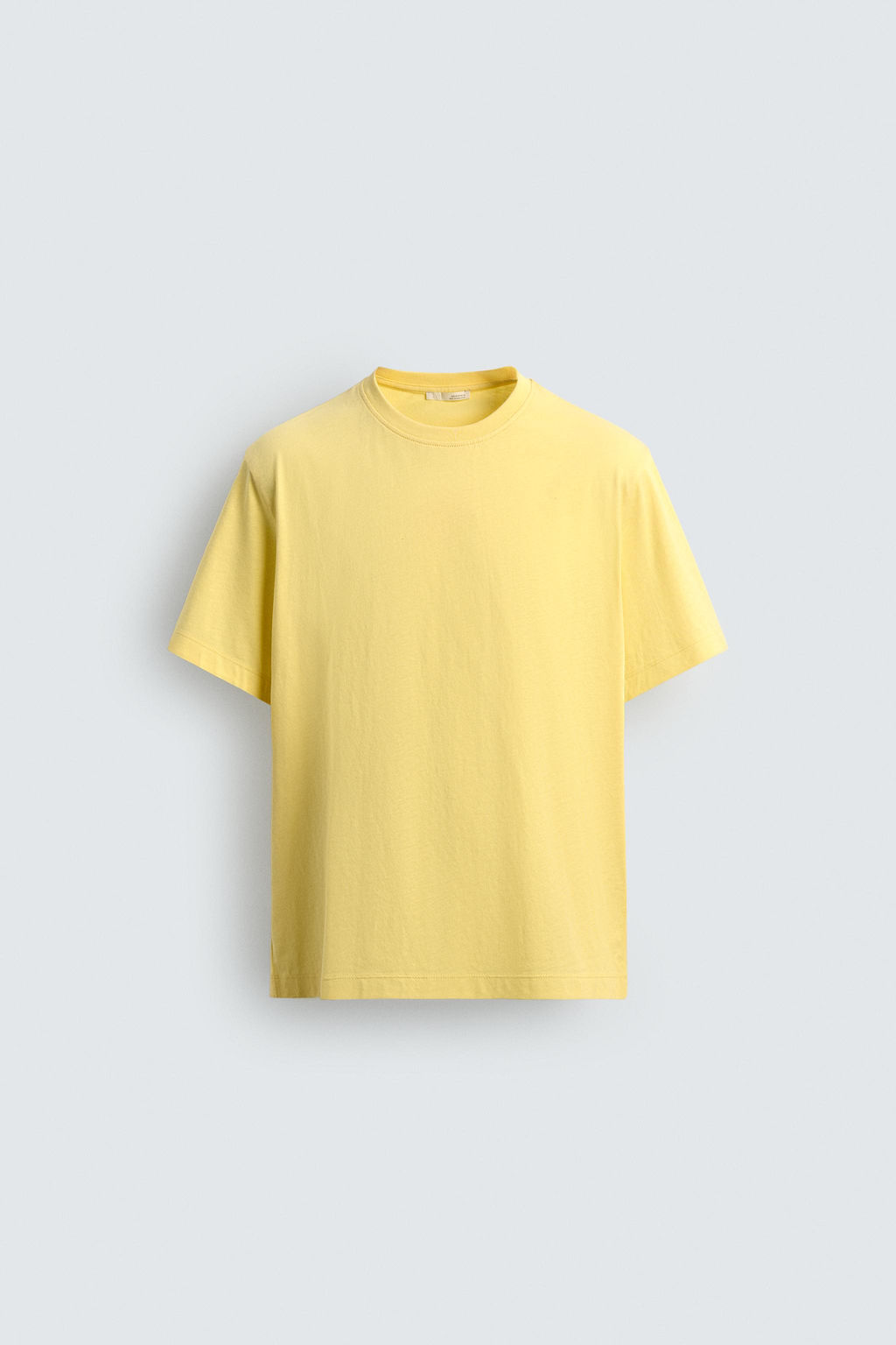CAMISETA REGULAR FIT JACQUARD RAYAS / Amarillo