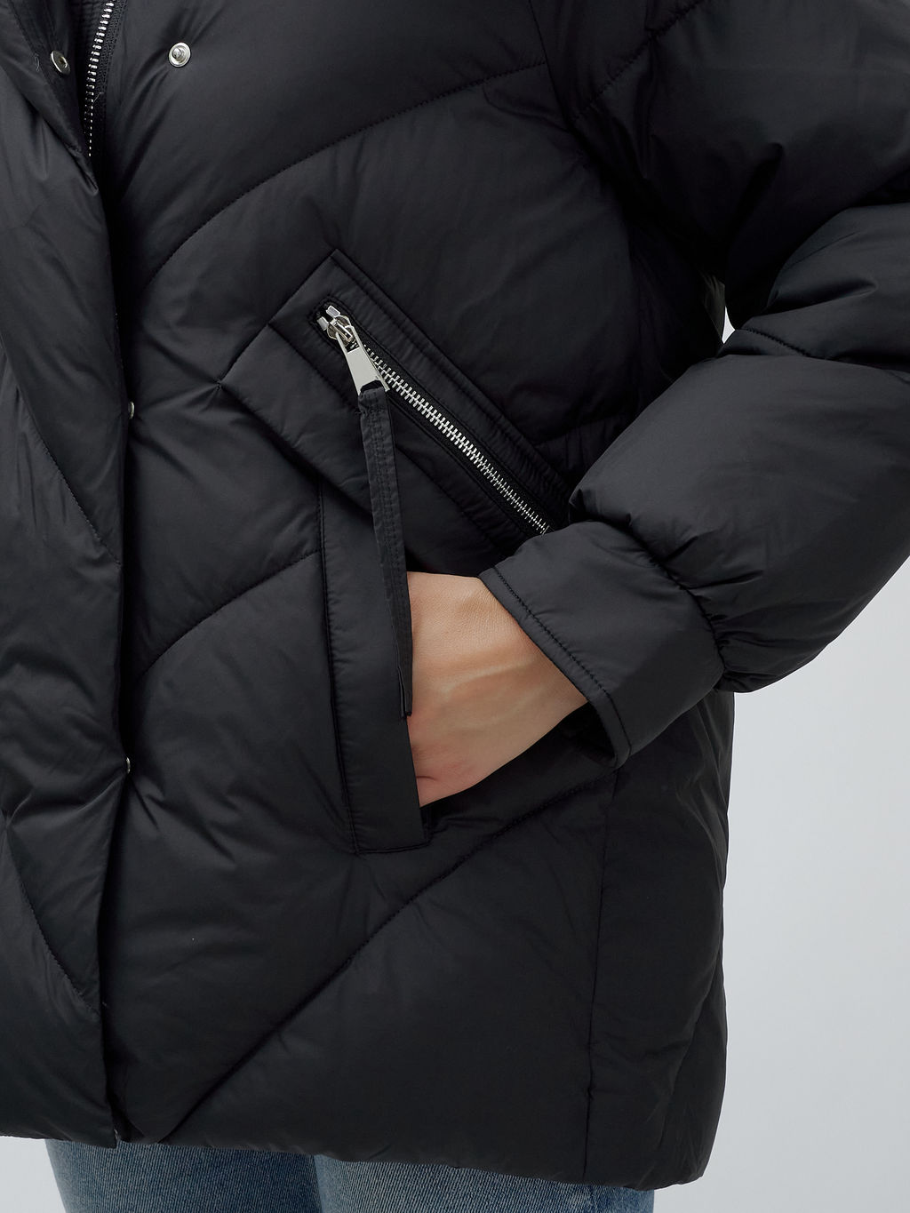 Полупальто женское зимние с мехом песец люкс класса черного цвета 6227Ch - Visdeer фото 11