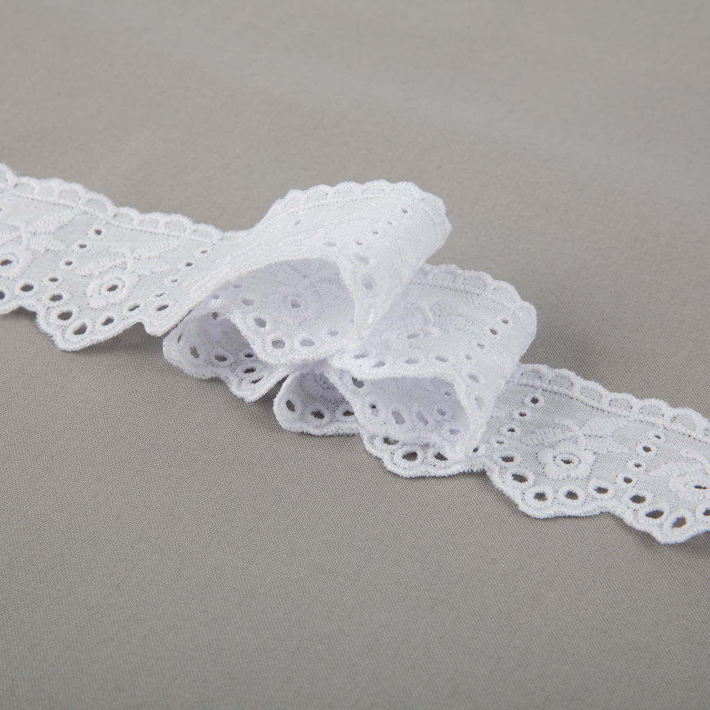 Шитье Gamma 40 мм GYEM-4002 в рулоне 9 м 0.2 м Турция белый