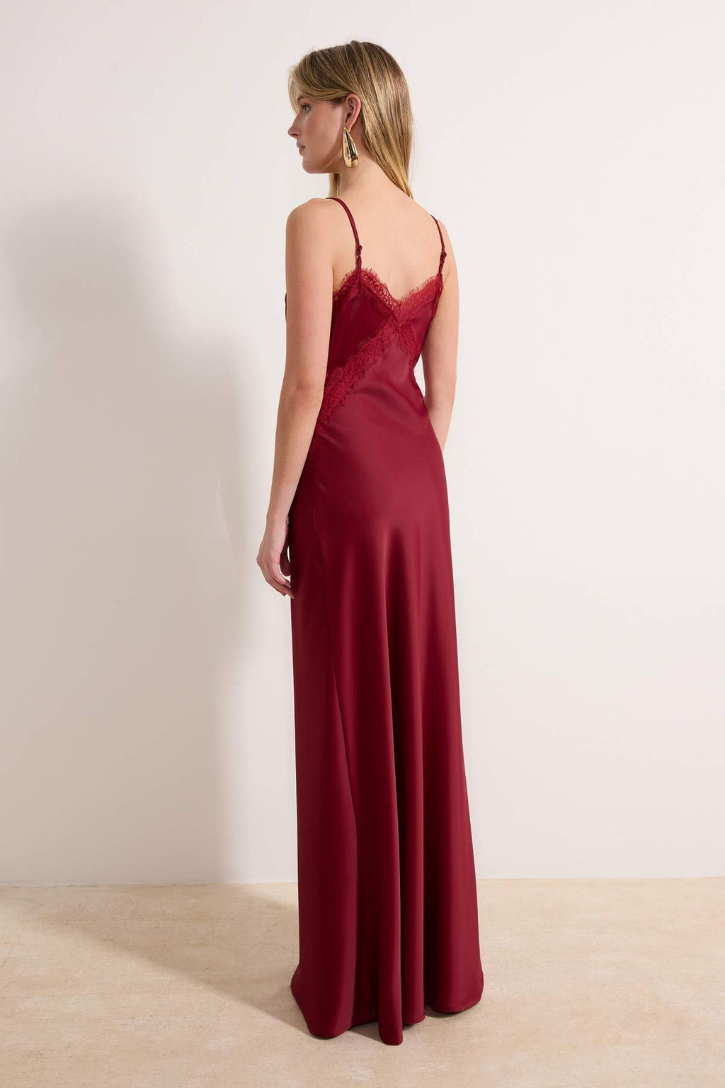 Bordo Duz Dantel Detayl? Dokuma Saten Maxi Abiye & Mezuniyet Elbisesi TPRSS26AE00007 - Trendyolmilla фото 4