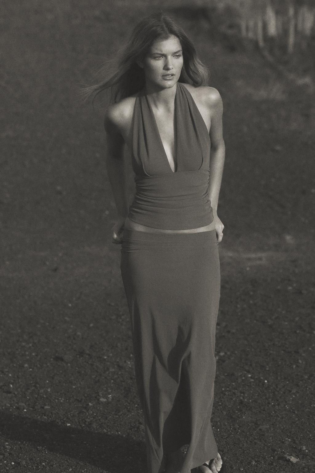 GATHERED HALTERNECK TOP - Zara фото 17